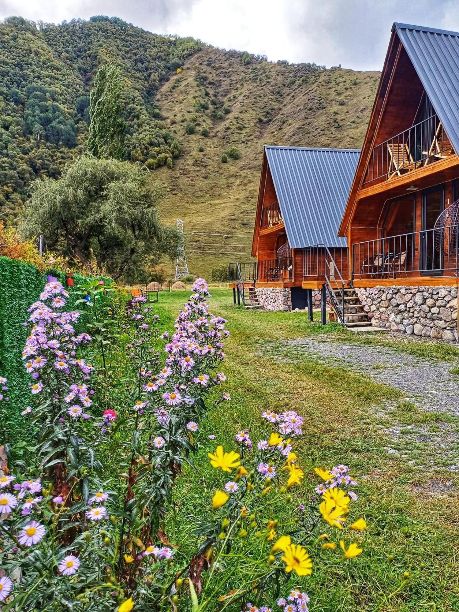 Panorama Cottages In Sno Eksteriør bilde